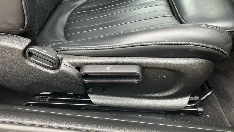 MINI Hatchback 1.5 Cooper Exclusive 3dr Auto Petrol Hatchback